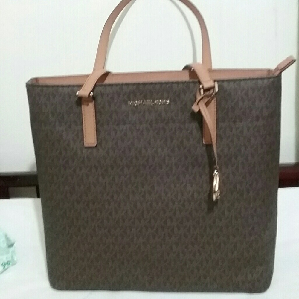 MK purse